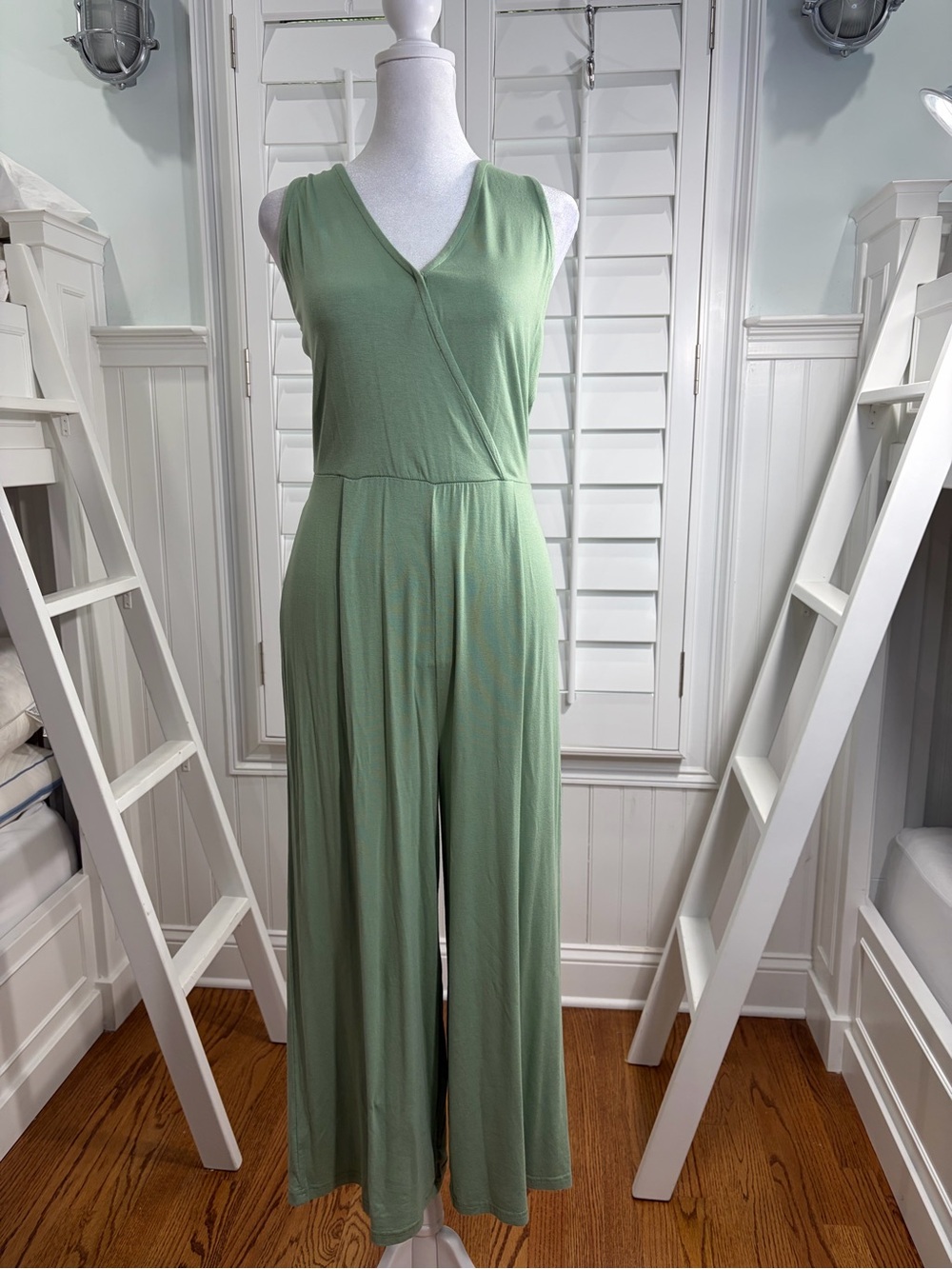 NWT Venus x Lascana Sage Green Sleeveless Tie-back Jumpsuit - Picture 11 of 15